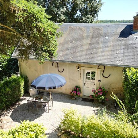 Charming Cottage In Chateau Les Roches Gardens Мон-Сен-Жан Экстерьер фото