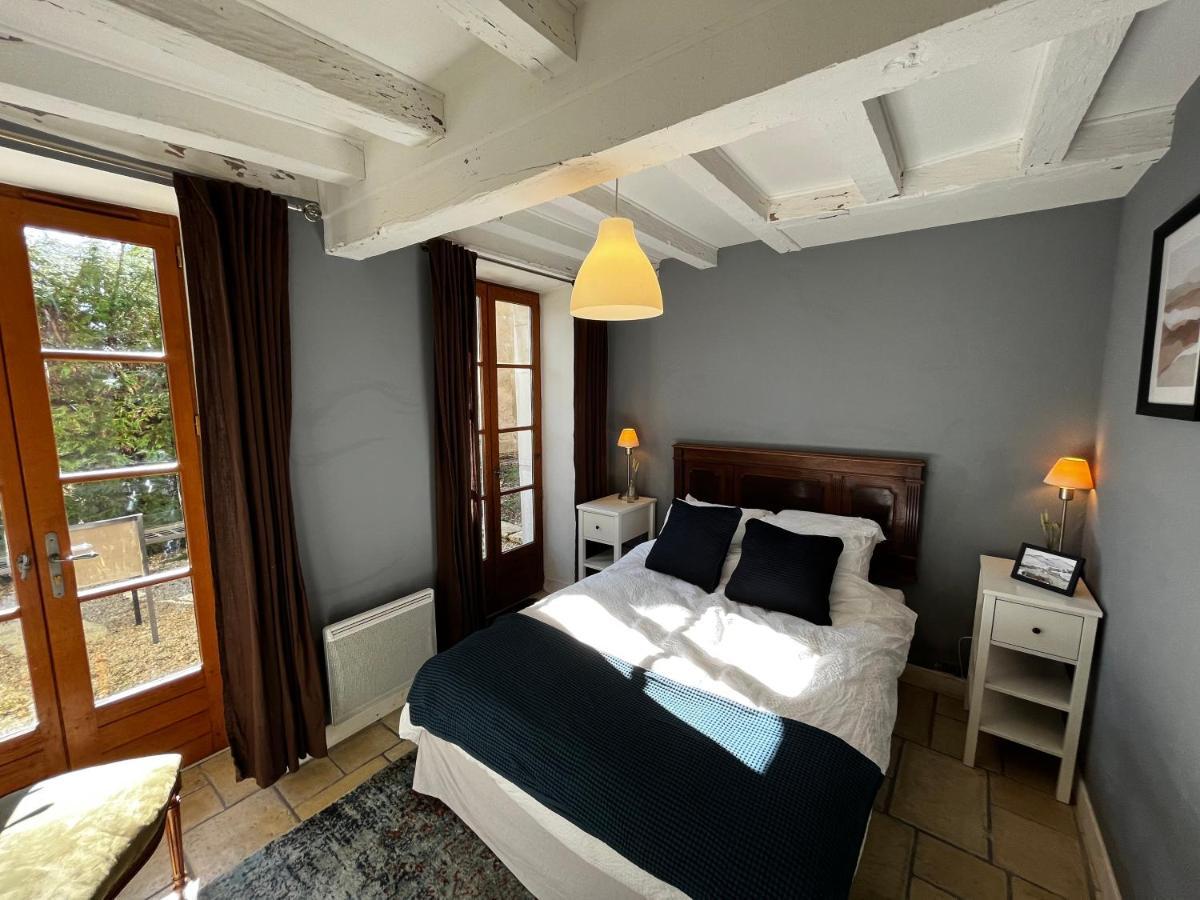 Charming Cottage In Chateau Les Roches Gardens Мон-Сен-Жан Экстерьер фото